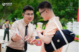 在时光的深处，绿城种下一朵属于成都的百合