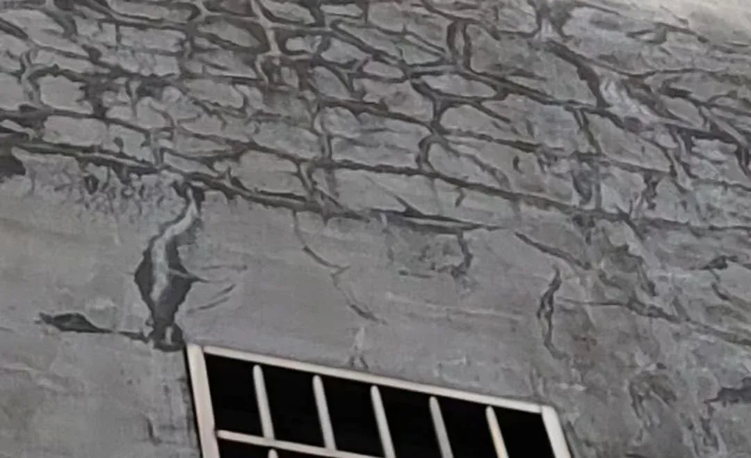 渗漏外墙逆袭记！「红橡胶」立大功