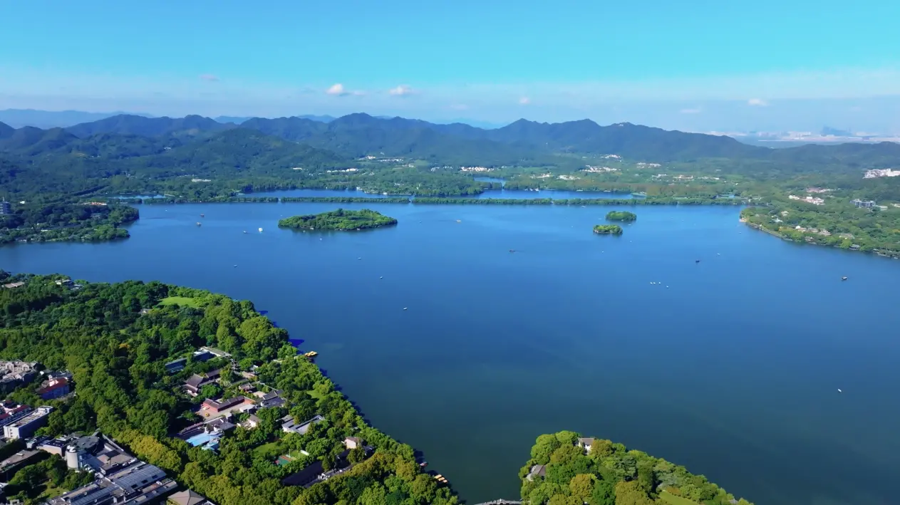 拓耕不止 再封金顶 麓湖四季实景体验区 佳境渐呈