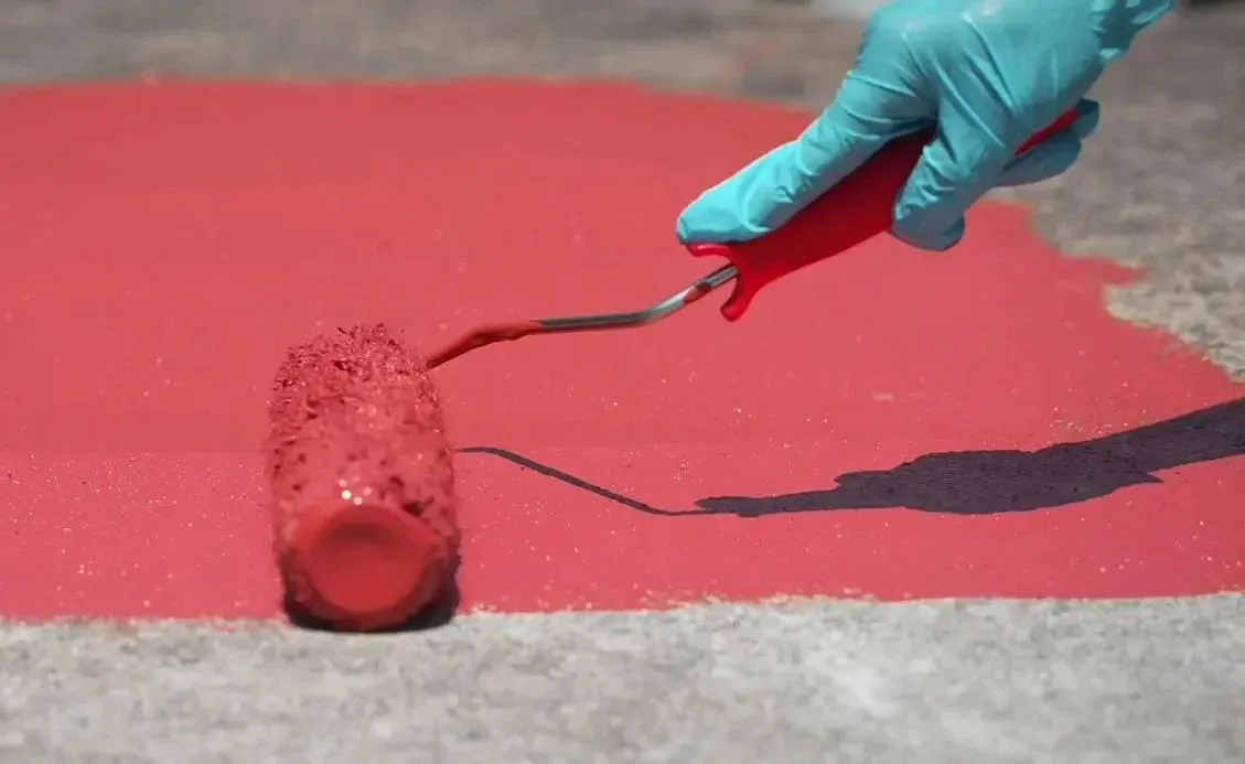 外露屋面防水难？高手都盯上了“红橡胶”！