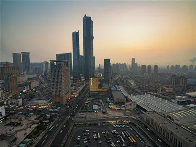 ​​比北京上海更猛!深圳深夜"放大招":核心区外全部放开!