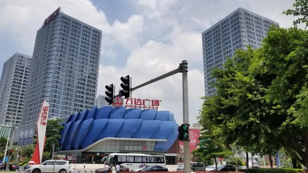 南沙万达广场目前,大塘村周边一手楼盘不少,项目均价已破"2字头".