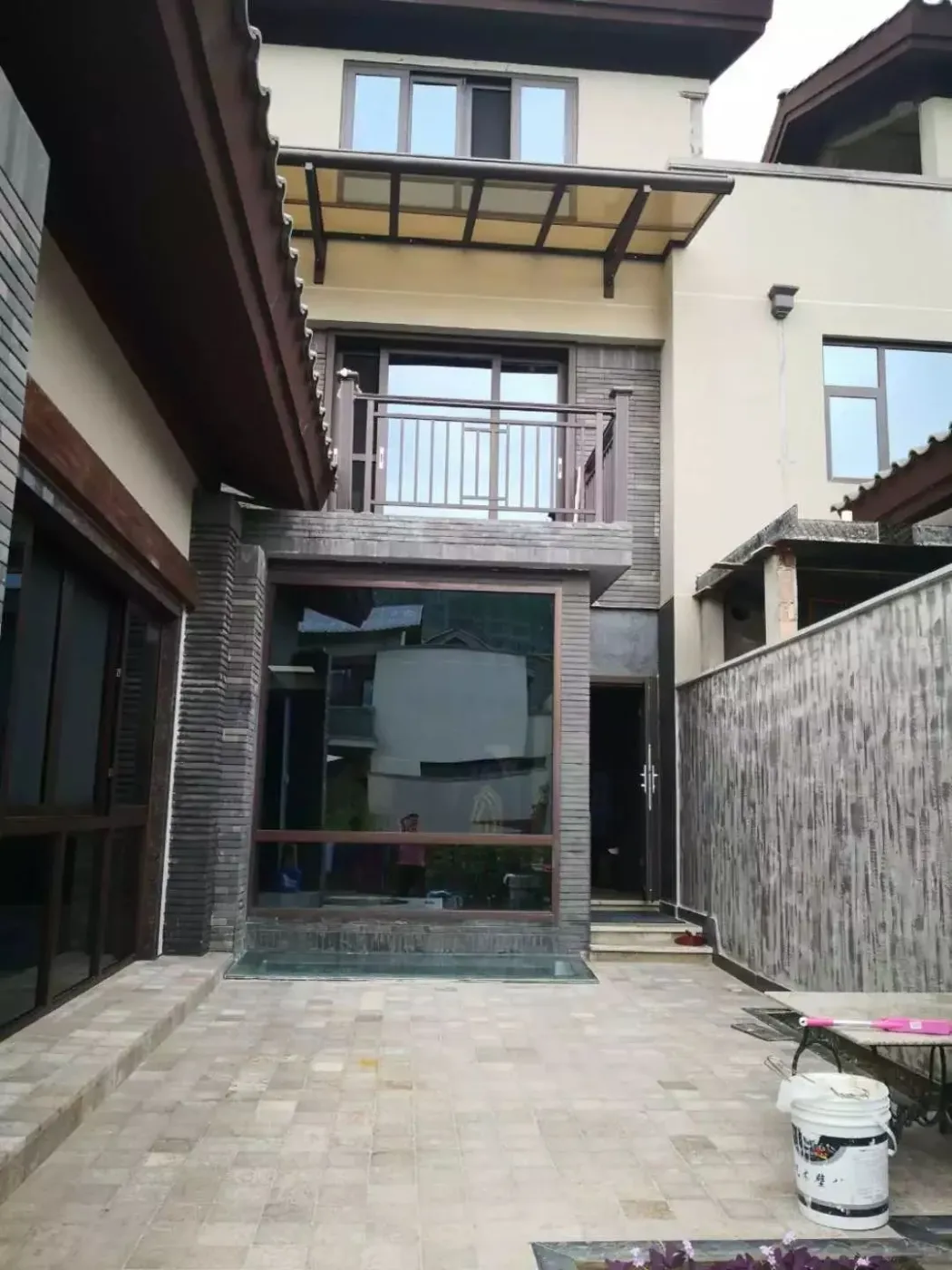 工地实播极具中式文化底蕴和跃层小别墅应该这样装