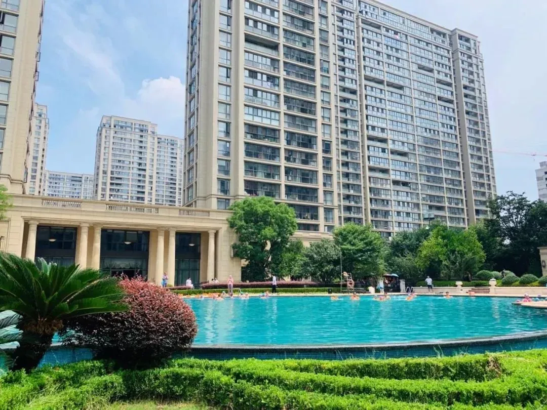 绿城在常州开发的个项目玉兰广场,不仅品质感秒杀常州99%的新小区