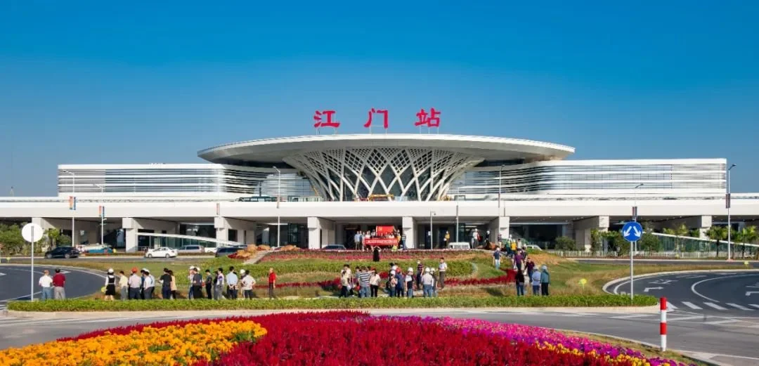 周华东摄从江门站始发前往成都东站,途经广州南,佛山西,肇庆东,桂林西