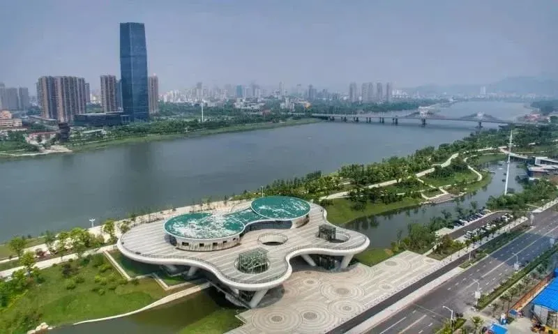 城市阳台城西板块有很大的发展潜力,人口快速增长 大学城,邵逸夫