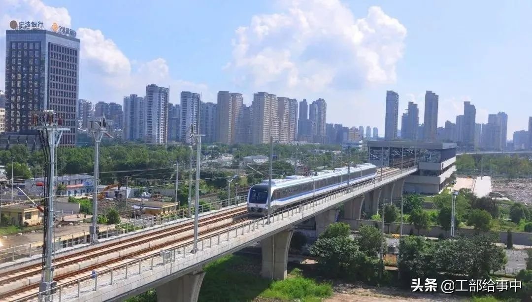武孝城际铁路图片