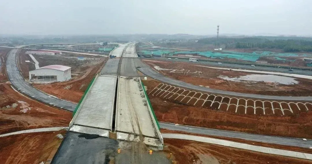 合肥市首条自主建设高速公路雄姿初现