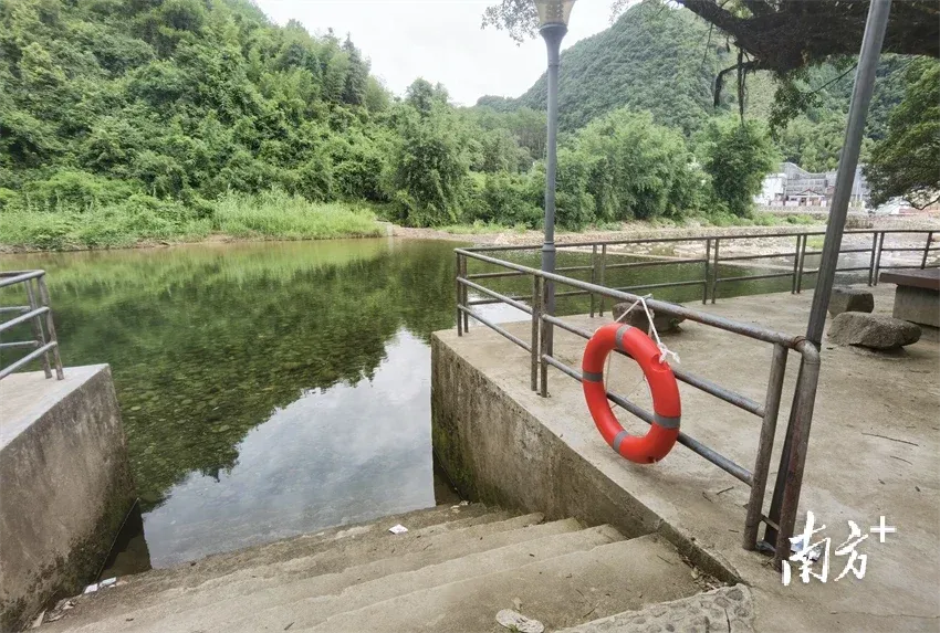 守护孩童安全连州瑶安洛阳村上线应急救生圈