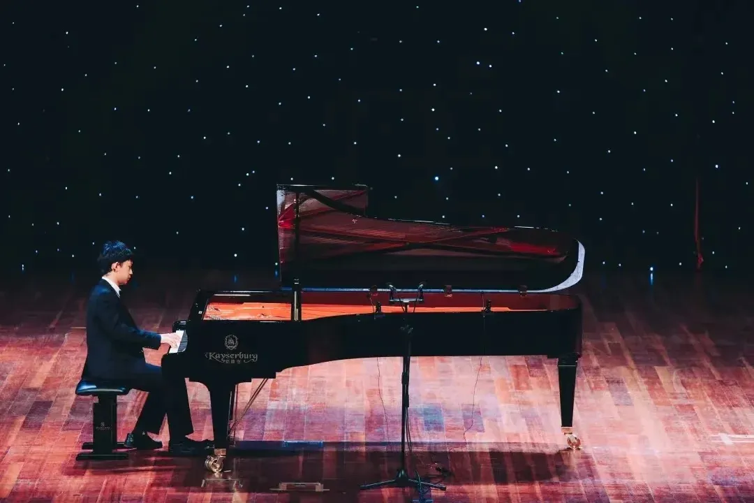 钢琴新星在花城升起珠江恺撒堡国际青少年钢琴大赛圆满落幕