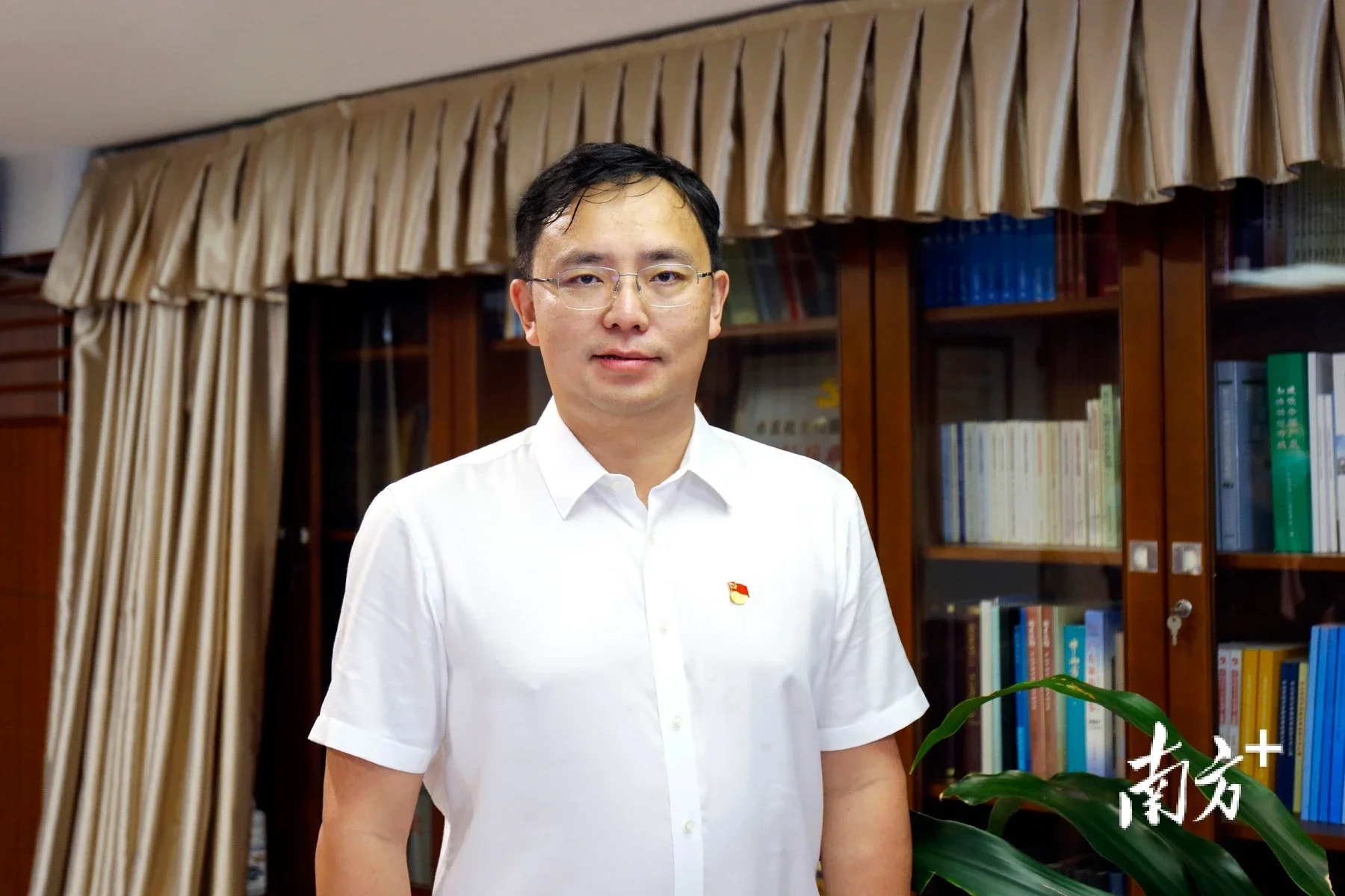 权威访谈|尹明:全面对标学习深圳,打造深中无差别体验营商环境_房产资