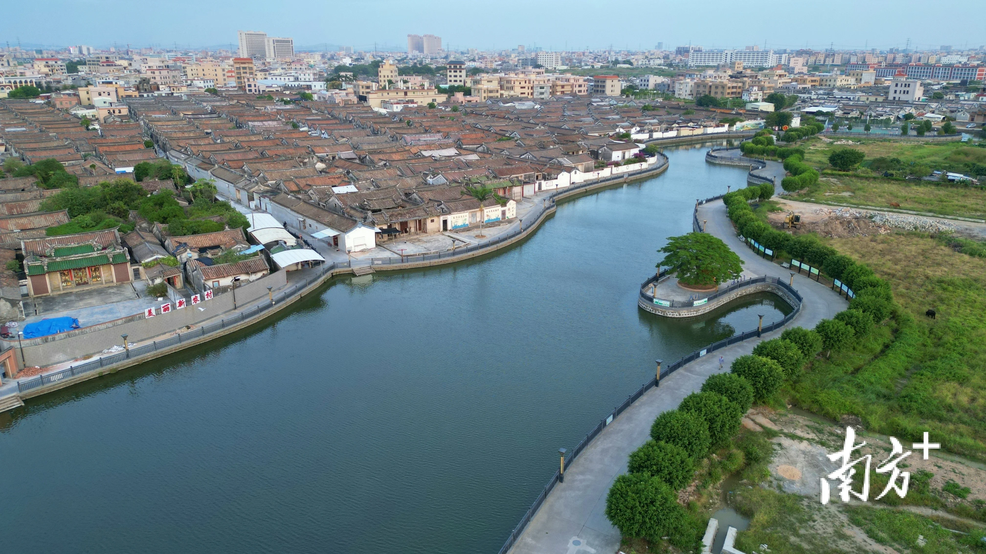 聚侨惠民展新颜潮南区最美侨村田中央在文旅融合间寻根逐梦