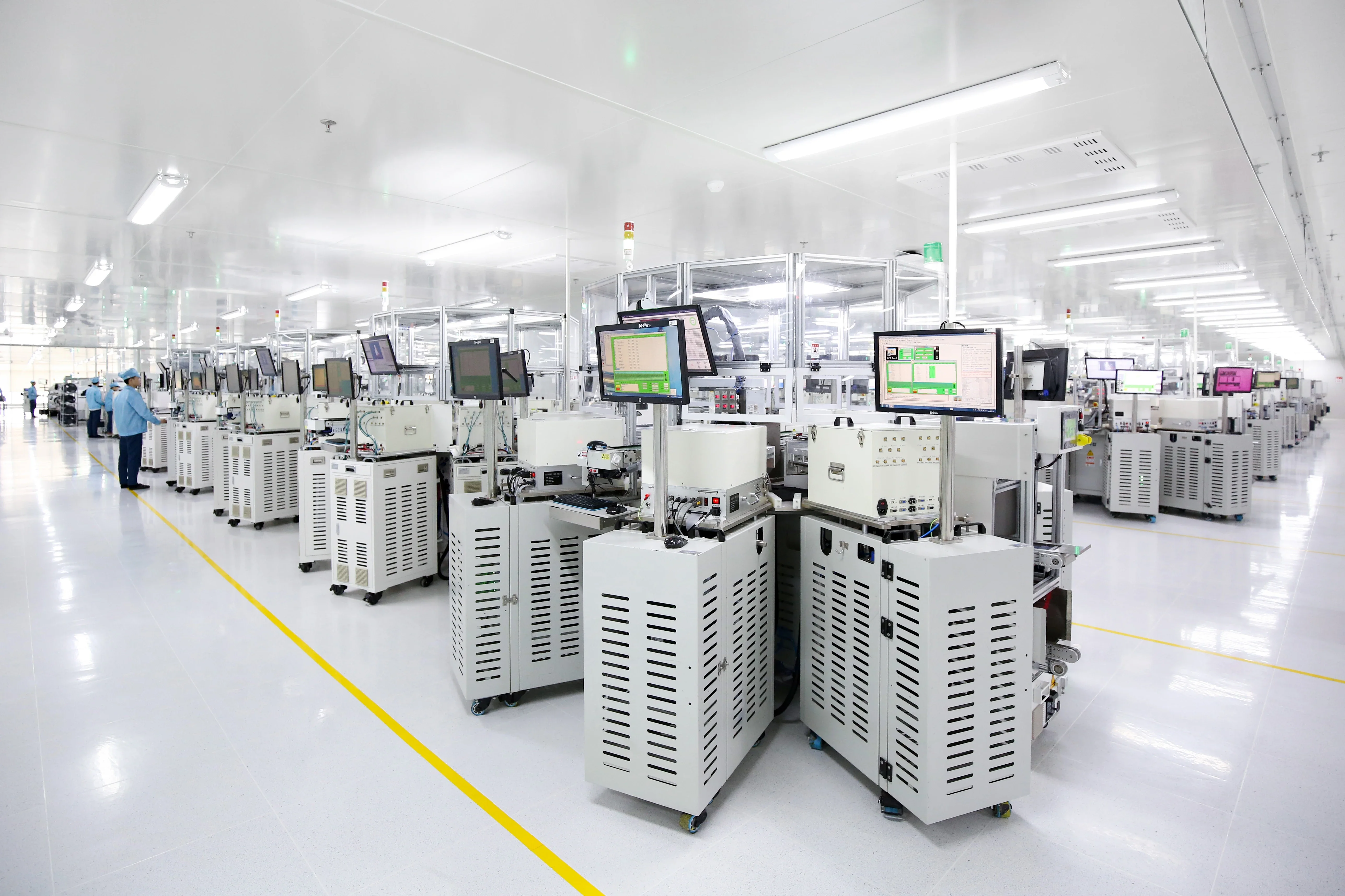 为了充分把控产品的质量,更要提升产线的抗风险能力,oppo决定自2023年