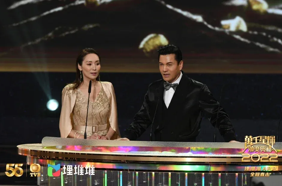 郑则仕,吴启华,任达华,黄日华,吕良伟以及苗侨伟等老牌艺人相继亮相