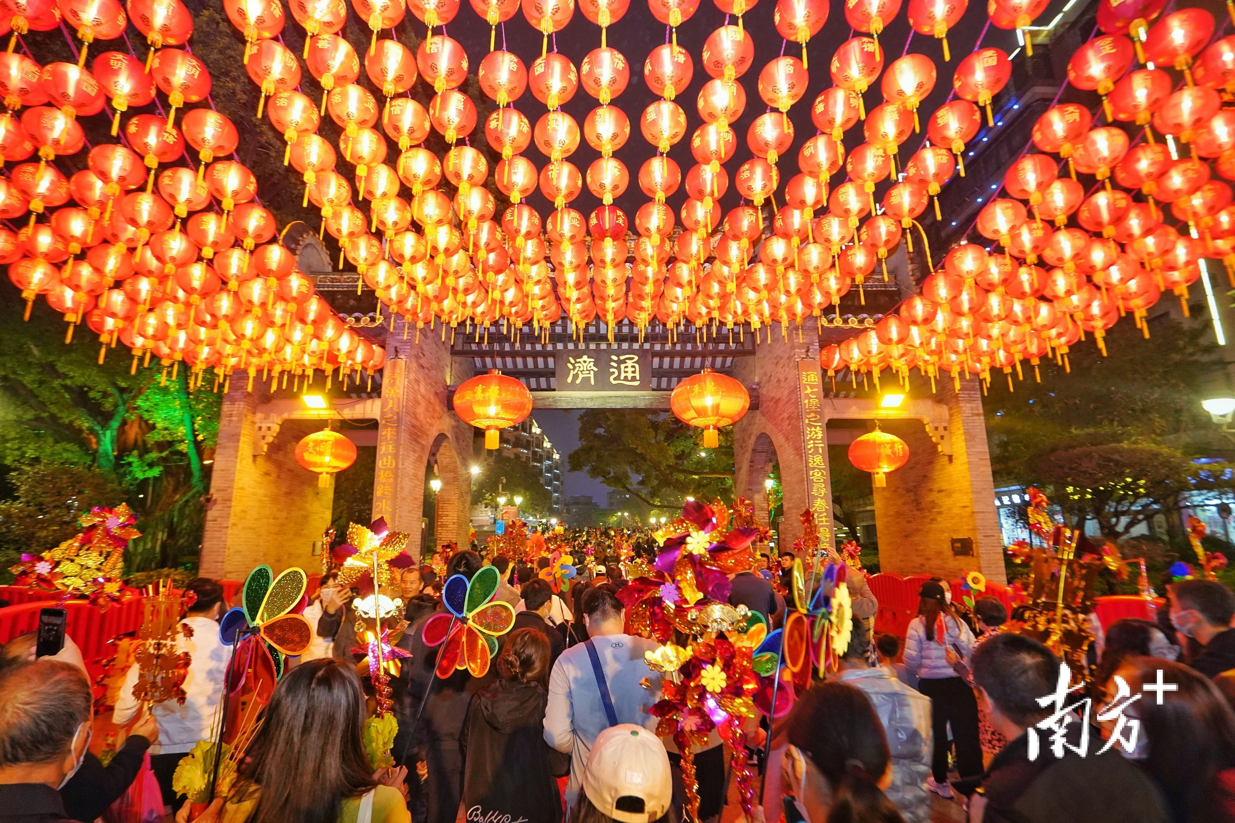 直击行通济,看烟火佛山,人气爆满_房产资讯_房天下