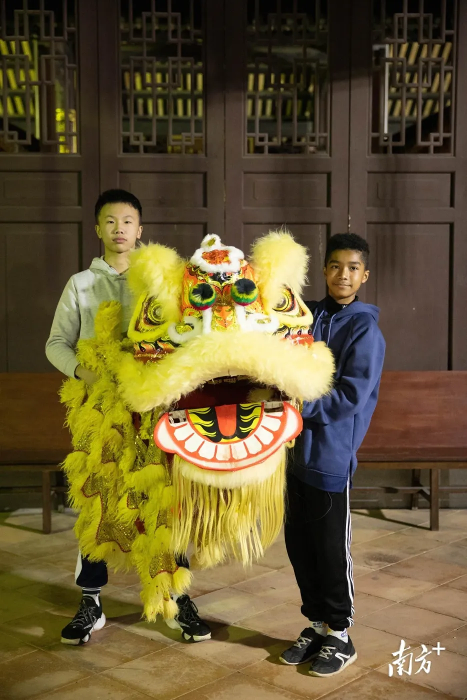 广州城中村里的“10后”雄狮少年-房产资讯-房天下
