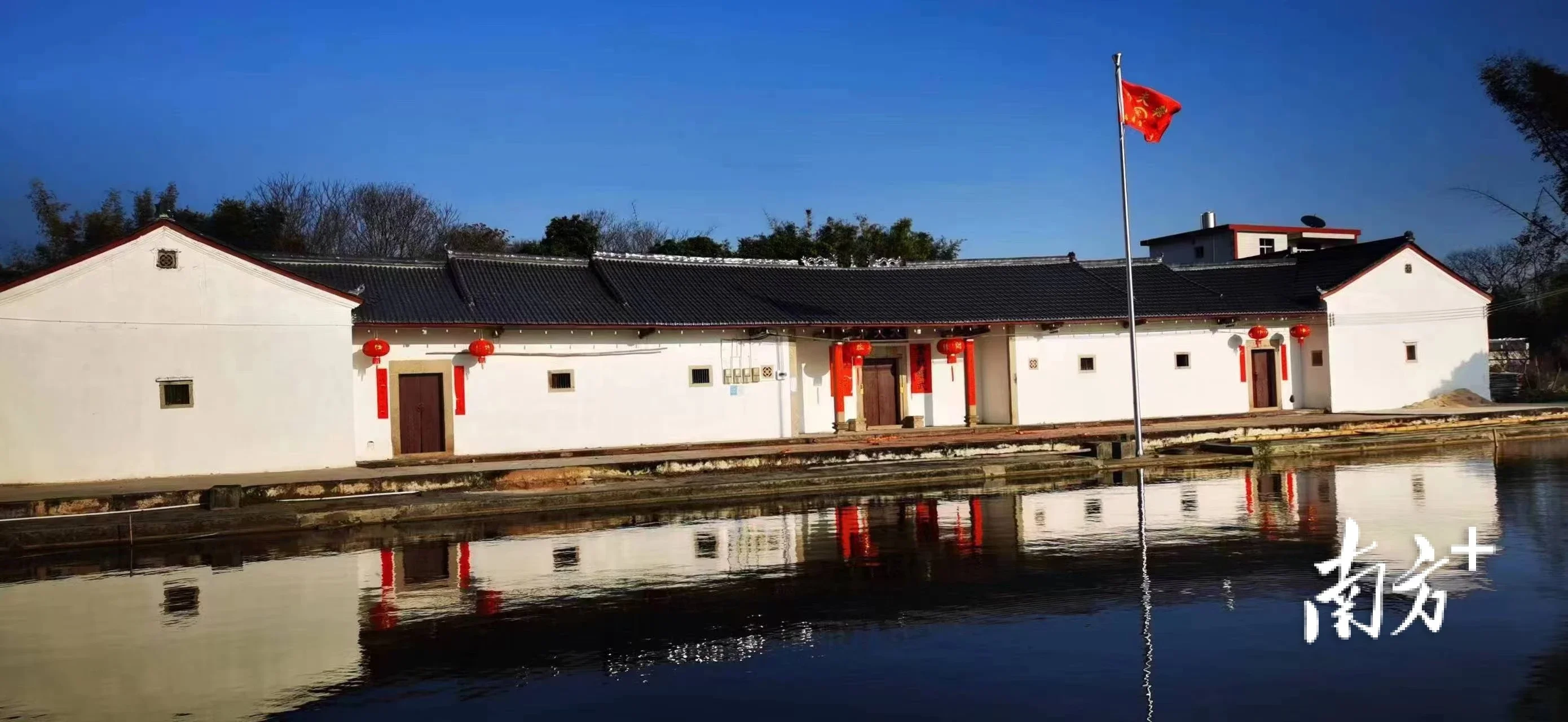 梅州兴宁宁新街道村民自筹资金修缮祖屋老屋焕新生文明之风扑面来