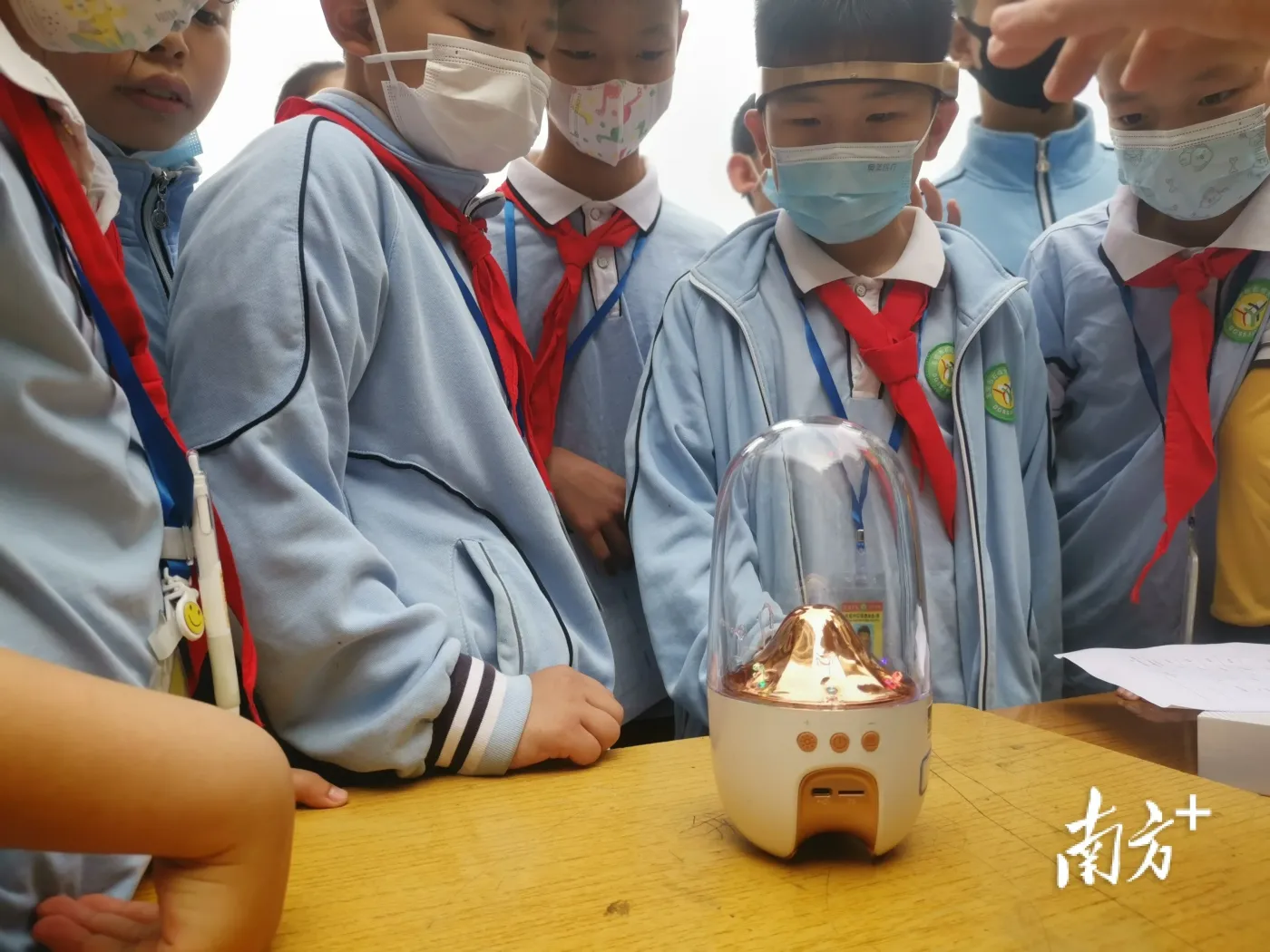 石碣率先启动中小学科学教育点亮行动