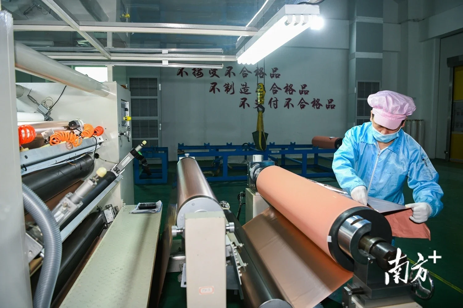 超华科技年产600万张高端芯板项目力争年底投产