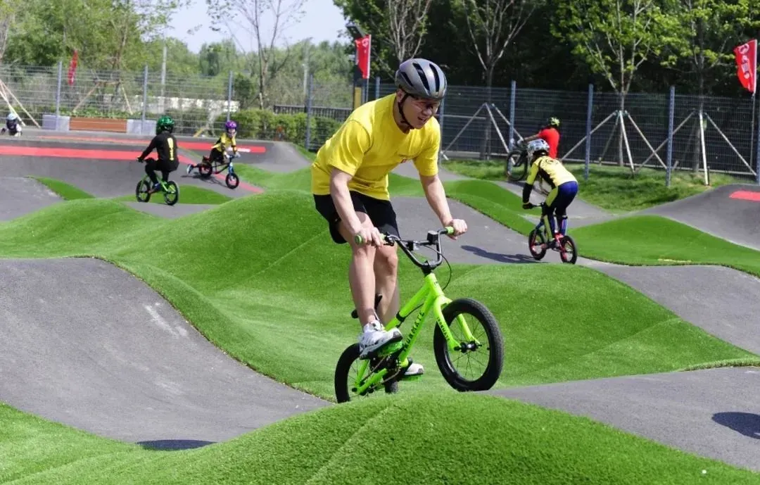 级别的赛事也是全球泵道赛事中是uci国际自行车联盟旗下系列赛事(uci