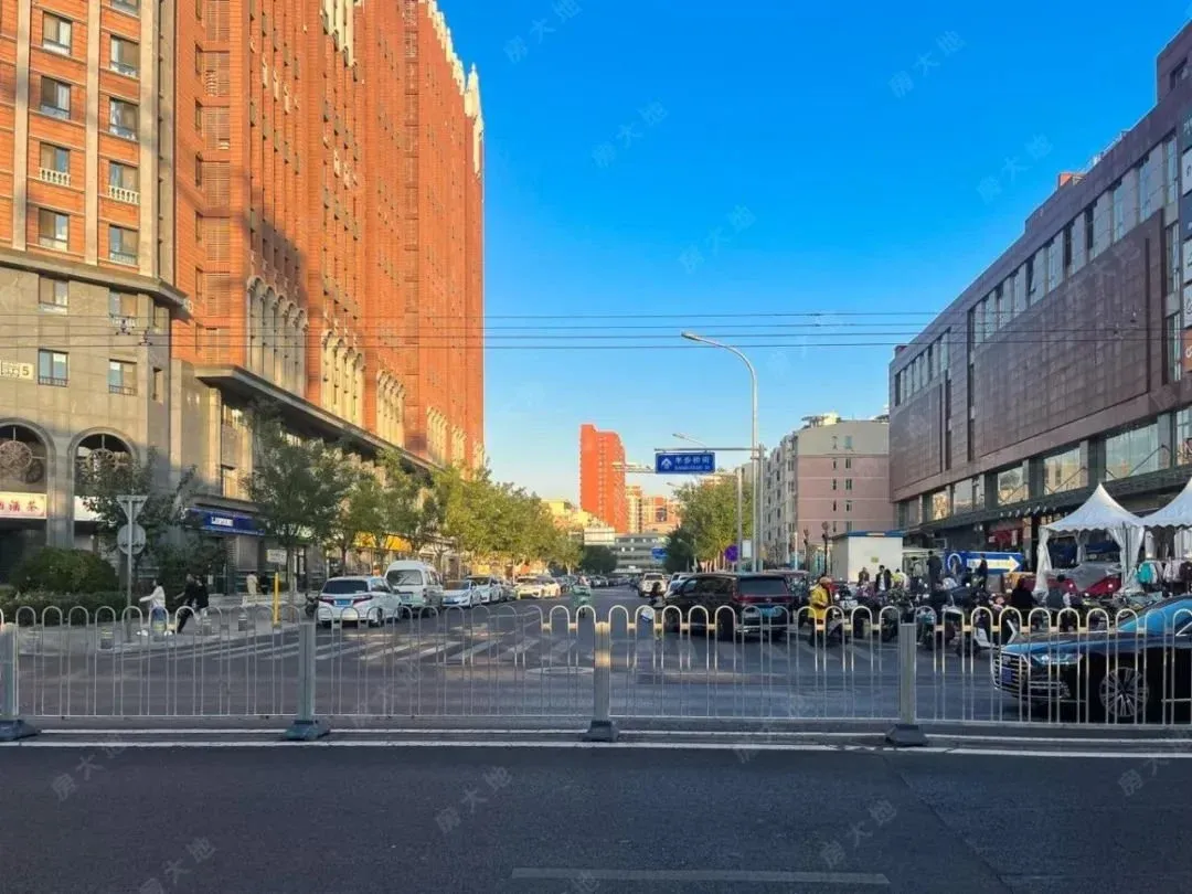 北京宏溢德永泰商贸中心,北京市百货商场,恒达人民商场,菜百新