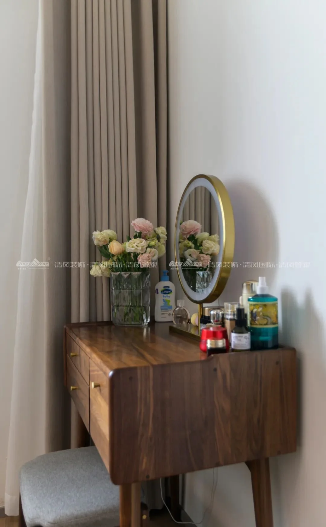 赏·析|240㎡现代简约,还原生活的本质!