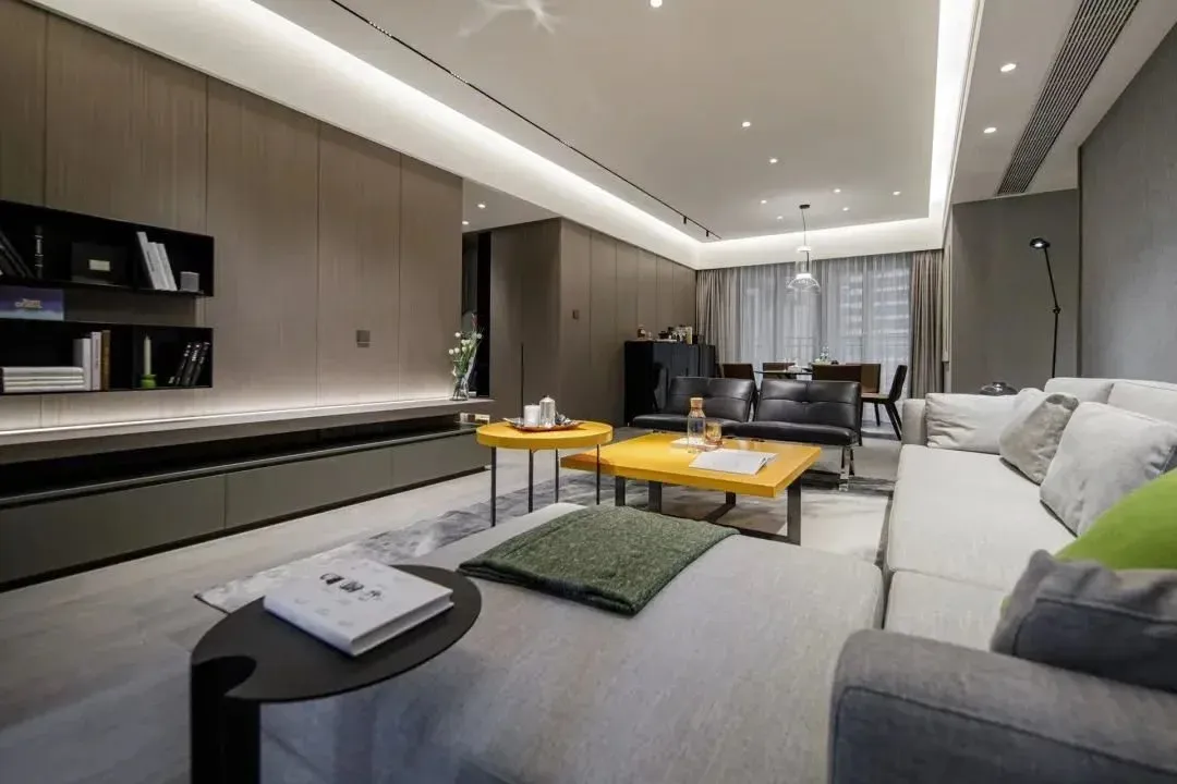 中山南部,卖2.5万/㎡的房子,被我扒清楚了