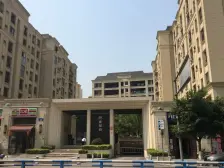 钓鱼嘴半岛 融创春晖十里雍璟府四房122万