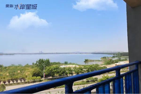 奥海·水岸星城怎么样:环境真好,全景飘窗,优秀