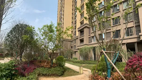 清能正荣府怎么样:绿化面积多,小区规模大,.-武汉房天下楼盘点评