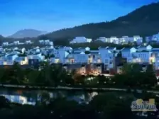 建业南湖壹号,精装修,纯新房,带暖气,坐落南湾湖风景区