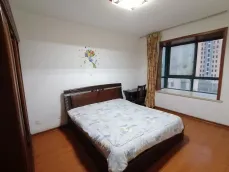����Է
