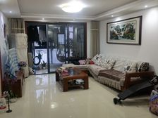 邗江 绿地上方公馆中府 3室2厅,有车库,送20平入户花园。