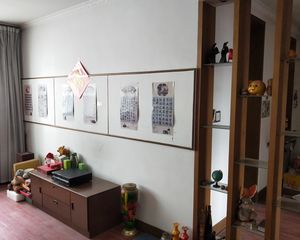 良种场小区3室2厅1卫南北朝向55.00万元出售