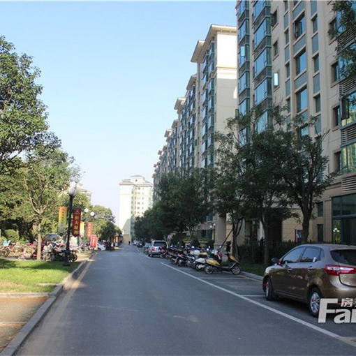  �����������2��2��1���ϳ���1400.00Ԫ/�³��� 