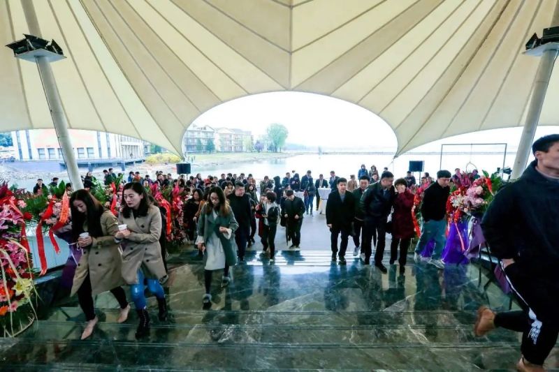�츳���� ����ۺ� �׿������ùۺ�չʾ���Ĵ󿪷�