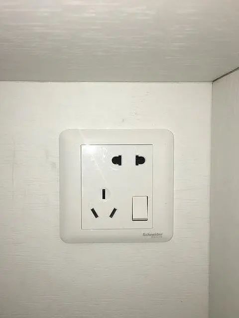 ����