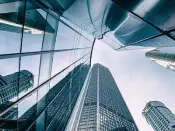 房地产金融环境收紧 前三季度楼市稳中有降