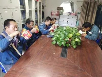 ��������ͻȻͣ�� �����������޸���Ϊ�����