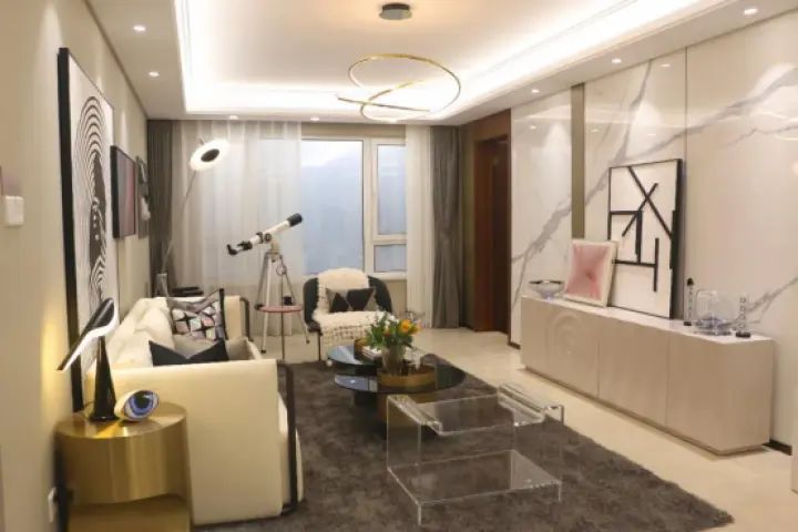 ��ѡ�����ա�������������һ��� �����ˣ�