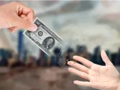 海关总署：一季度贸易顺差7592.9亿元 扩大690.6%  