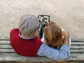 老龄产业将迎新一轮爆发！65岁以上人口比重达13.50%