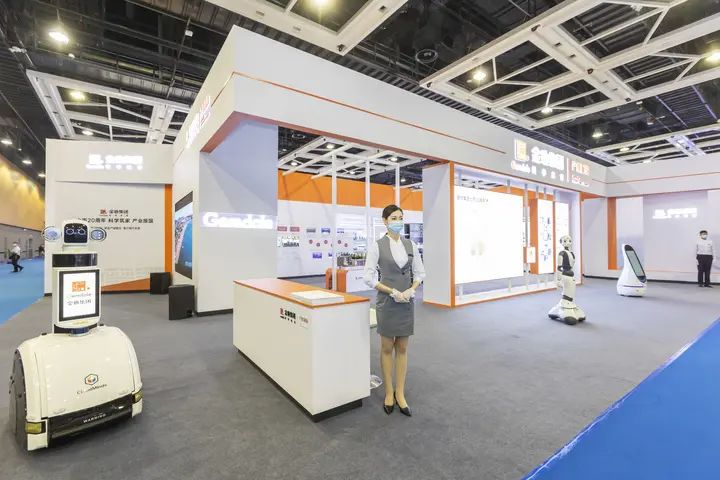 �����ںϣ����˶���ح��ؼ������������ھŽ�ǲ���