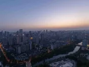 2021年我国引资规模再创新高 未来如何继续“稳”住？