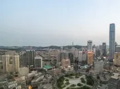 部分房企股东趁反弹抛出减持计划
