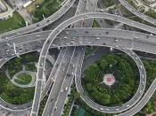绿景割爱，万科捡漏！深圳最大旧改项目白石洲股权变动