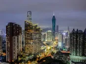 深圳楼市冰火两重天：名校落地龙华业主立涨百万，房企打折卖新房出货难
