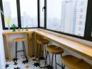 深圳一知名企业给自家大楼“贴膜”，高层住宅会有鸟撞玻璃现象吗
