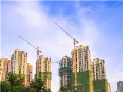 新政组合拳下的深圳楼市：售楼处中介排队等客户，豪宅买家跑步进场