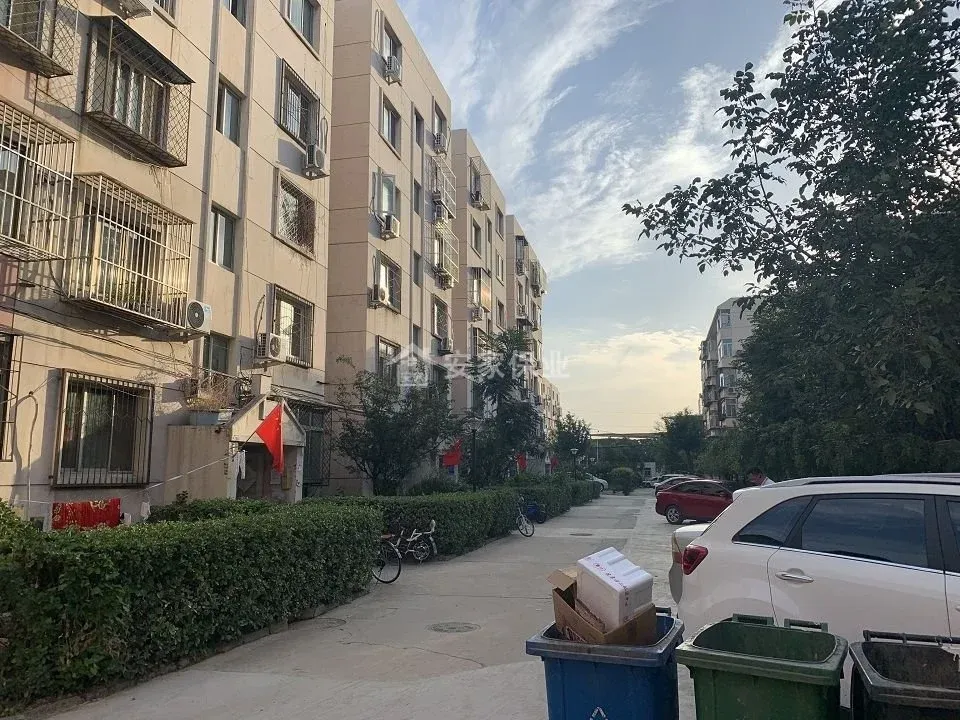 西三旗桥东.金达园小区中间楼层精装两居室看房方便业主诚售